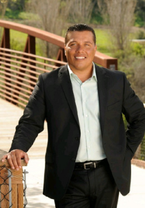 Robert_Covarrubias Robert Covarrubias